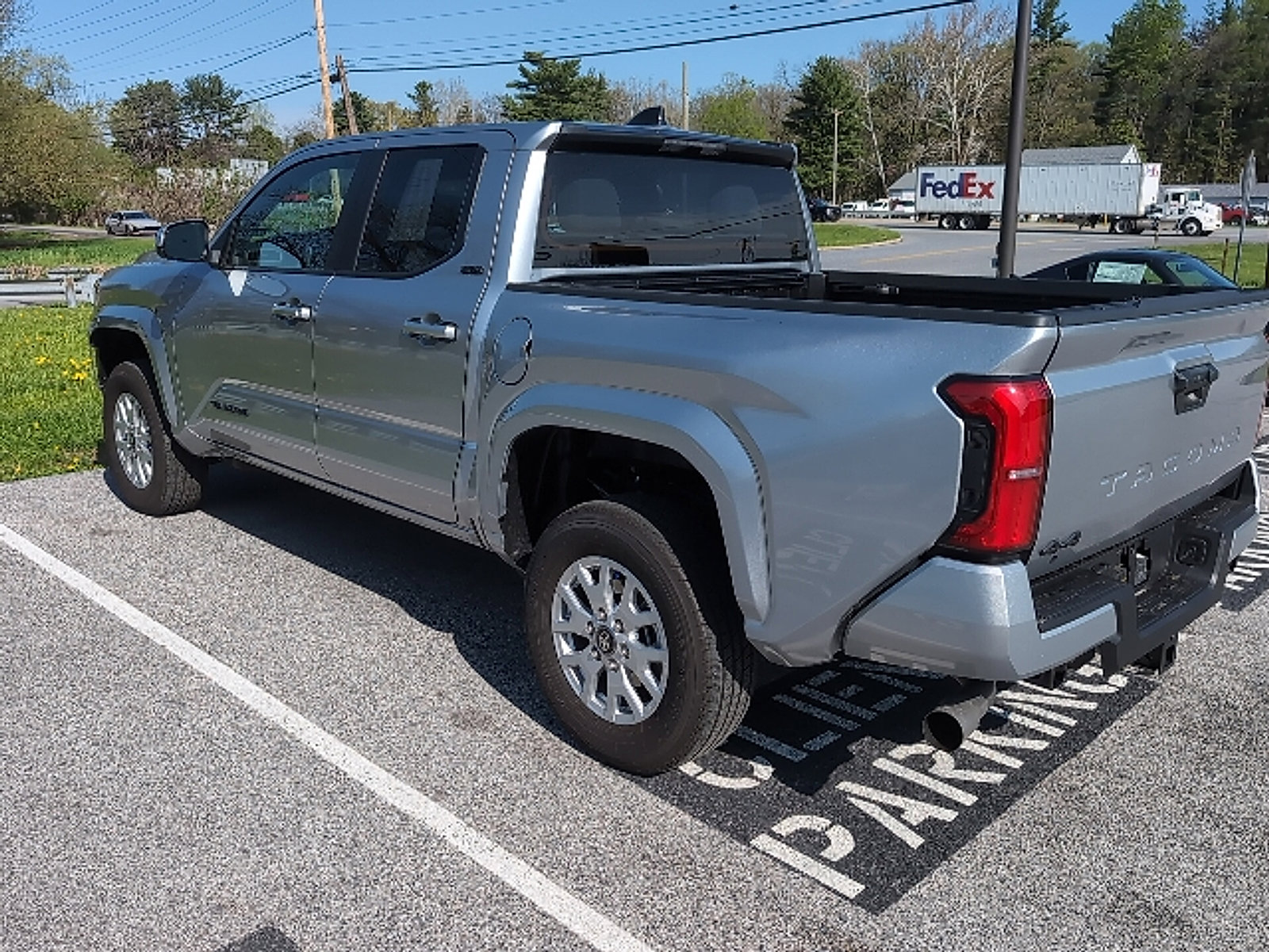 Used 2026 Toyota Tacoma SR5 image 12