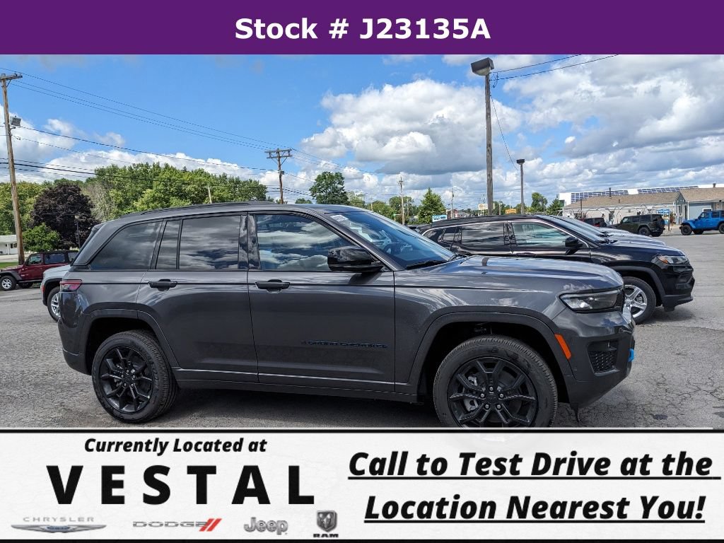 New 2023 Jeep Grand Cherokee 30th Anniversary AWD/4WD image 2