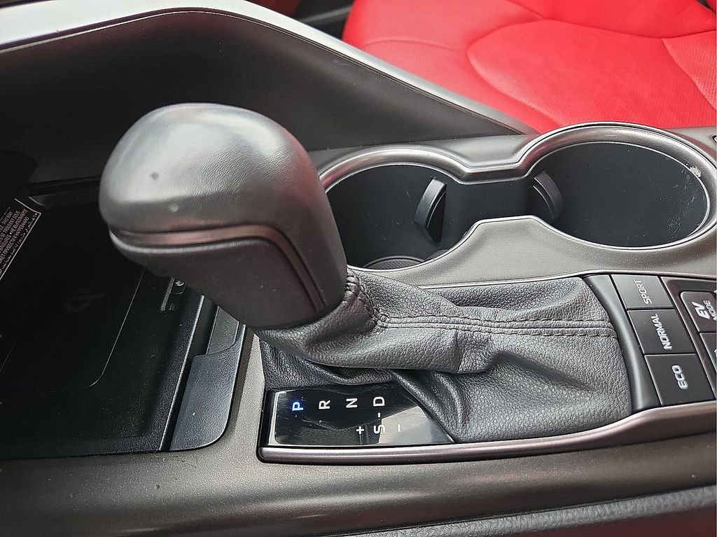 Used 2021 Toyota Camry XSE w/ Navigation Upgrade Package FWD image 17