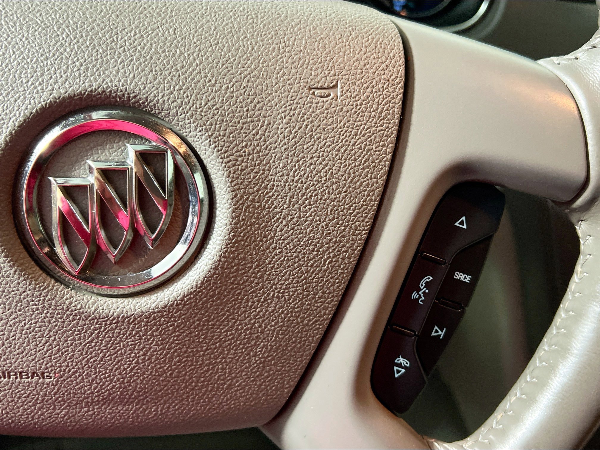 Used 2017 Buick Enclave Premium w/ Experience Buick Package image 19