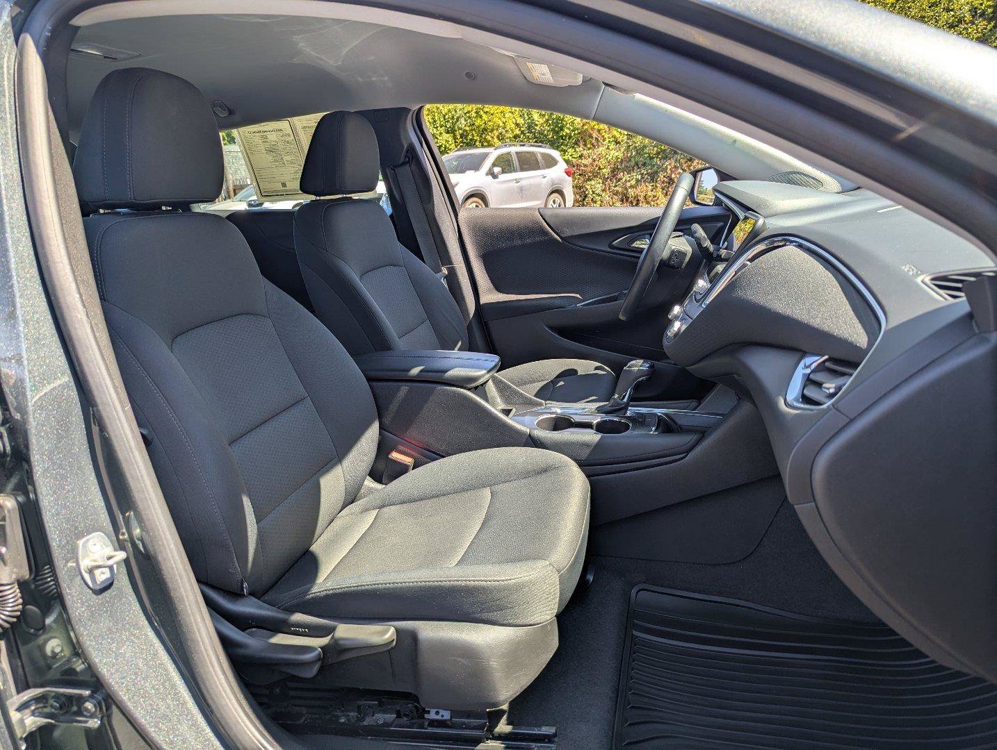 Used 2016 Chevrolet Malibu LT FWD image 32