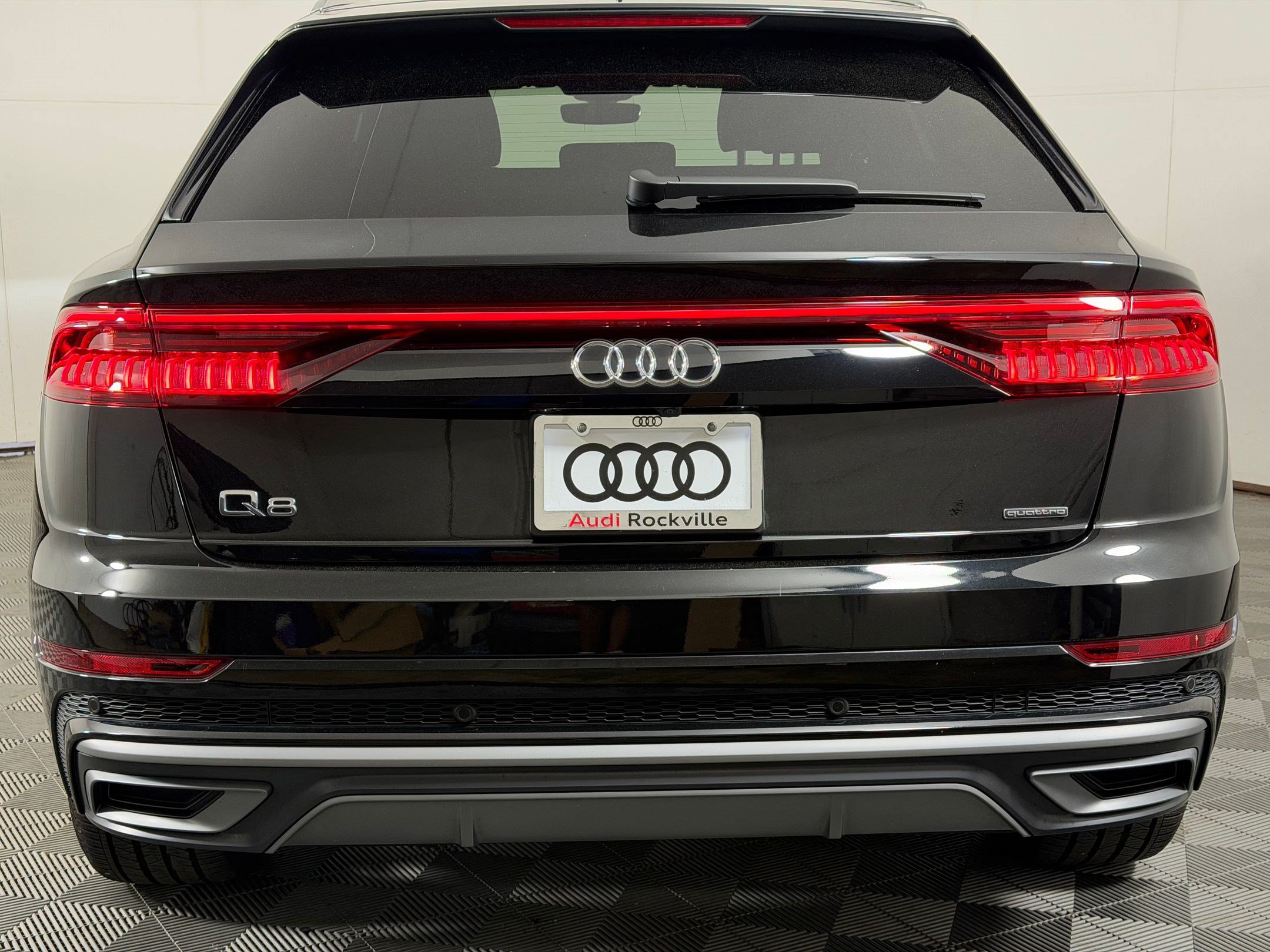 Used 2023 Audi Q8 Premium Plus w/ Premium Plus Package AWD/4WD image 10
