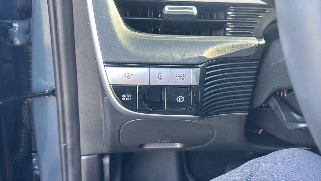 Used 2024 Hyundai Ioniq 5 SEL image 15