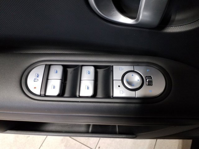 Certified 2023 Hyundai Ioniq 5 SE image 12