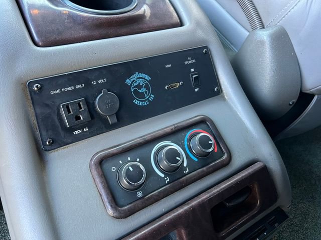 Used 2014 GMC Savana 1500 image 19