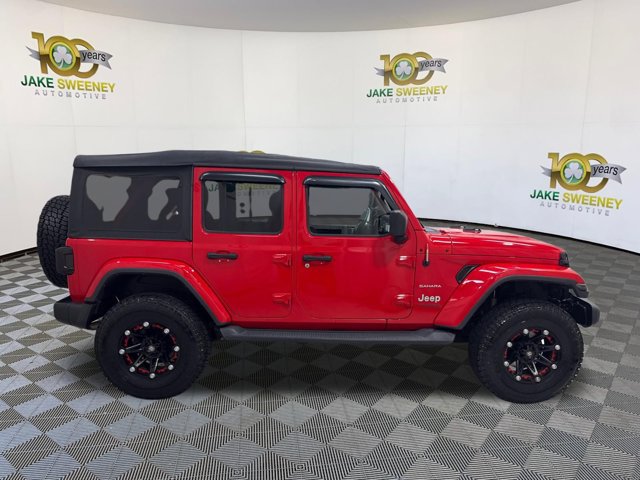 Used 2018 Jeep Wrangler Unlimited Sahara w/ Cold Weather Group AWD/4WD image 11