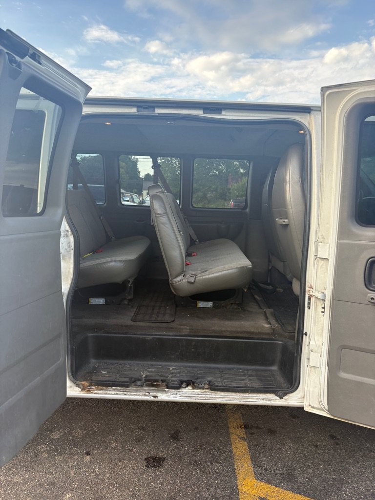 Used 2014 Chevrolet Express 3500 LT w/ LT Preferred Equipment Group RWD image 11