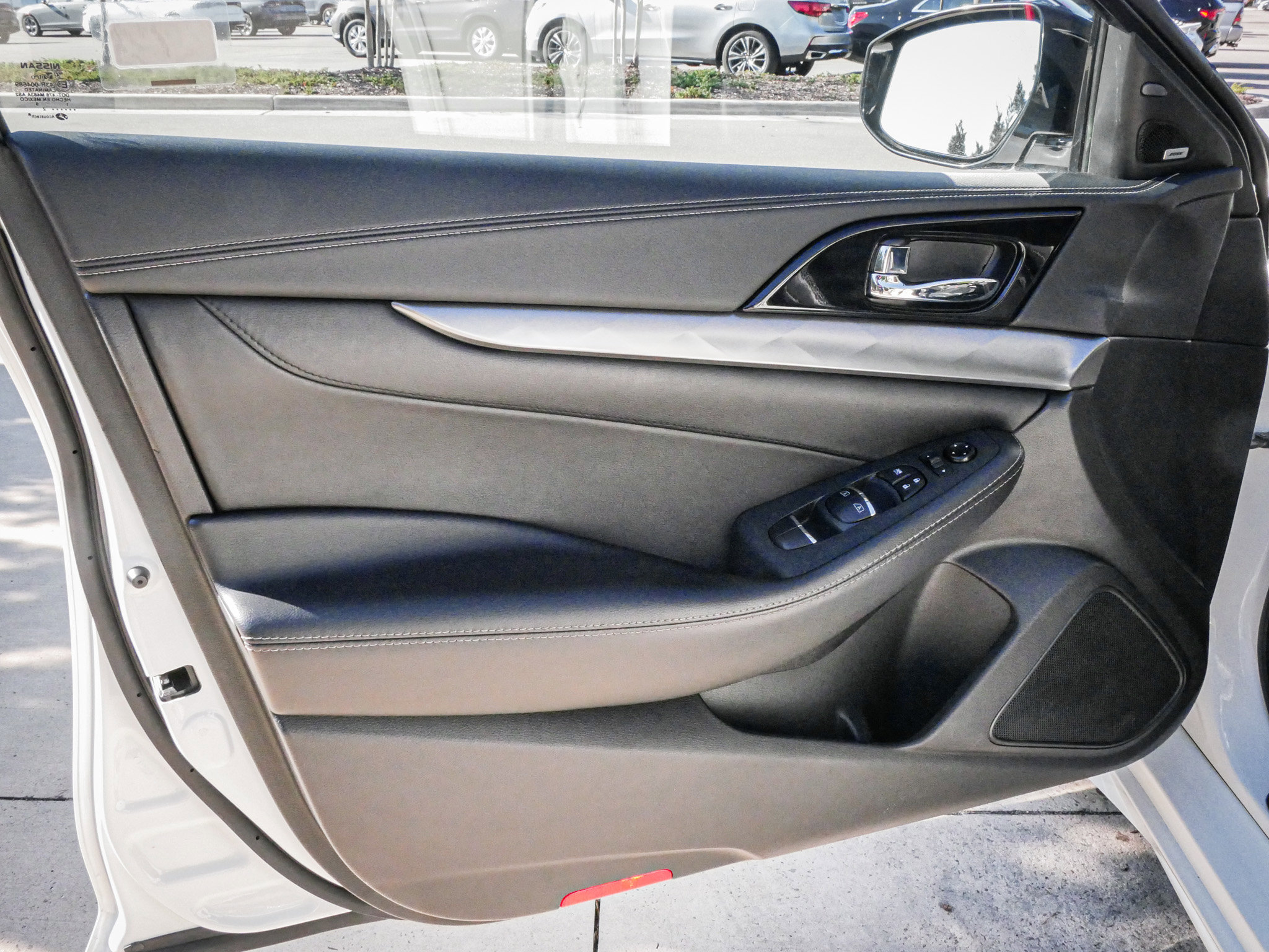 Used 2023 Nissan Maxima SL FWD image 14