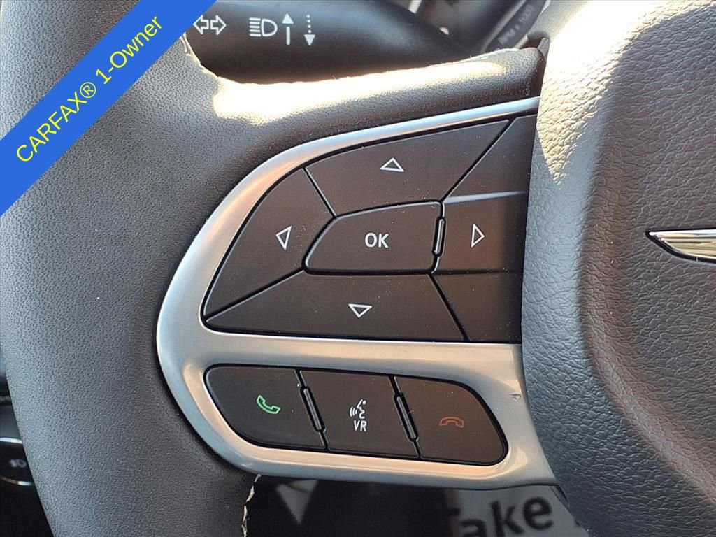 Used 2026 Chrysler Pacifica Select image 28