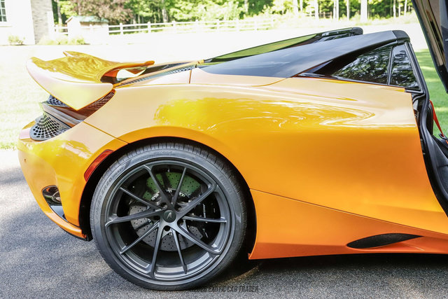 Used 2026 McLaren 750S Spider RWD image 35
