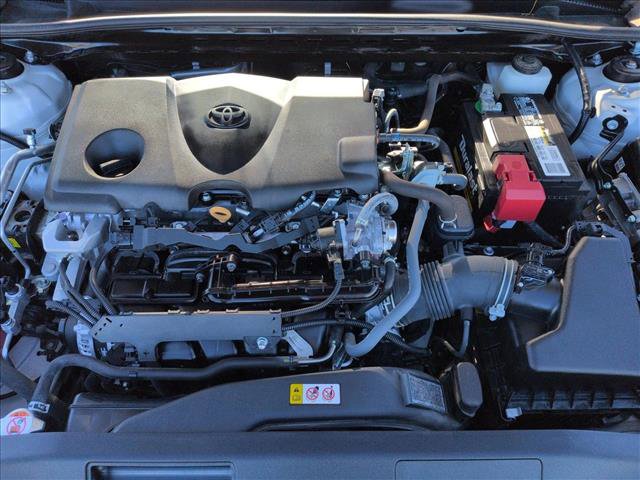 Used 2022 Toyota Camry SE w/ Carpet Mat Package (TMS) image 22
