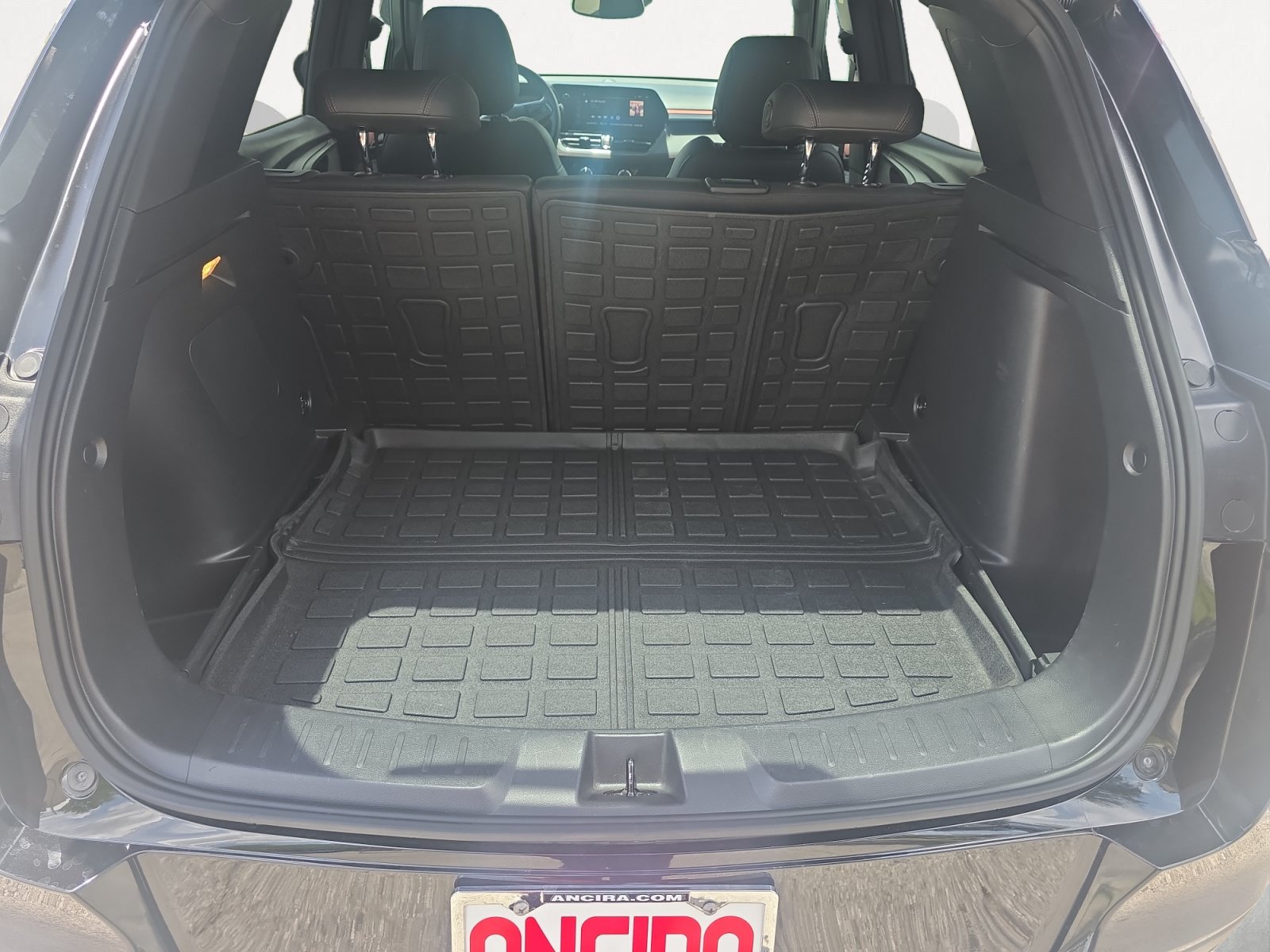 Used 2025 Chevrolet TrailBlazer RS w/ Convenience Package AWD/4WD image 12