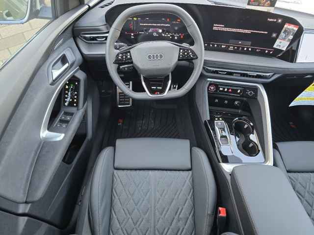 New 2025 Audi SQ5 Prestige image 40