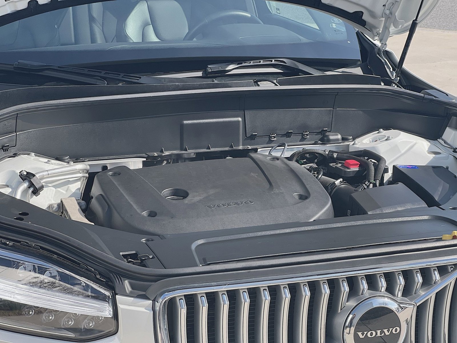 Used 2024 Volvo XC90 B6 Plus w/ Protection Package Premier image 29