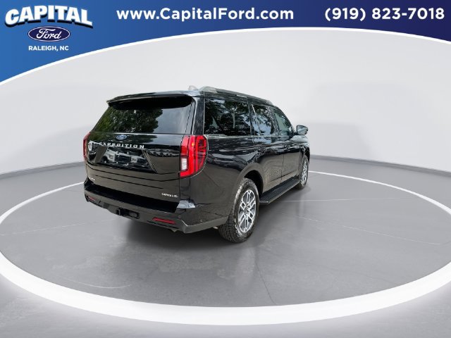 Certified 2025 Ford Expedition Active AWD/4WD image 8