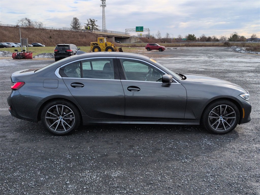 Used 2021 BMW 330i xDrive Sedan w/ Convenience Package image 2