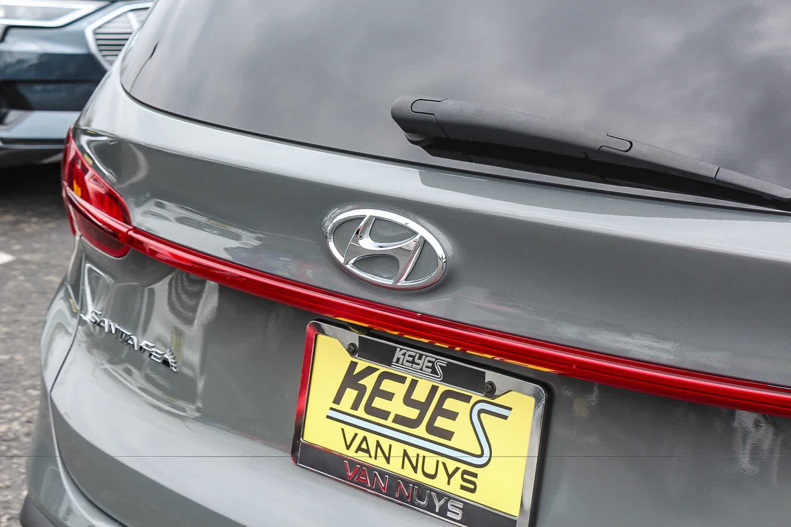 Certified 2023 Hyundai Santa Fe SE FWD image 9