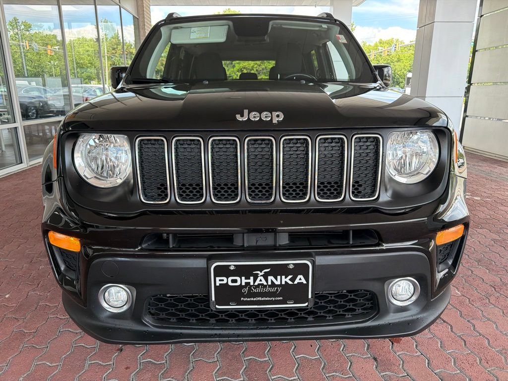 Used 2019 Jeep Renegade Latitude w/ Cold Weather Group AWD/4WD image 3