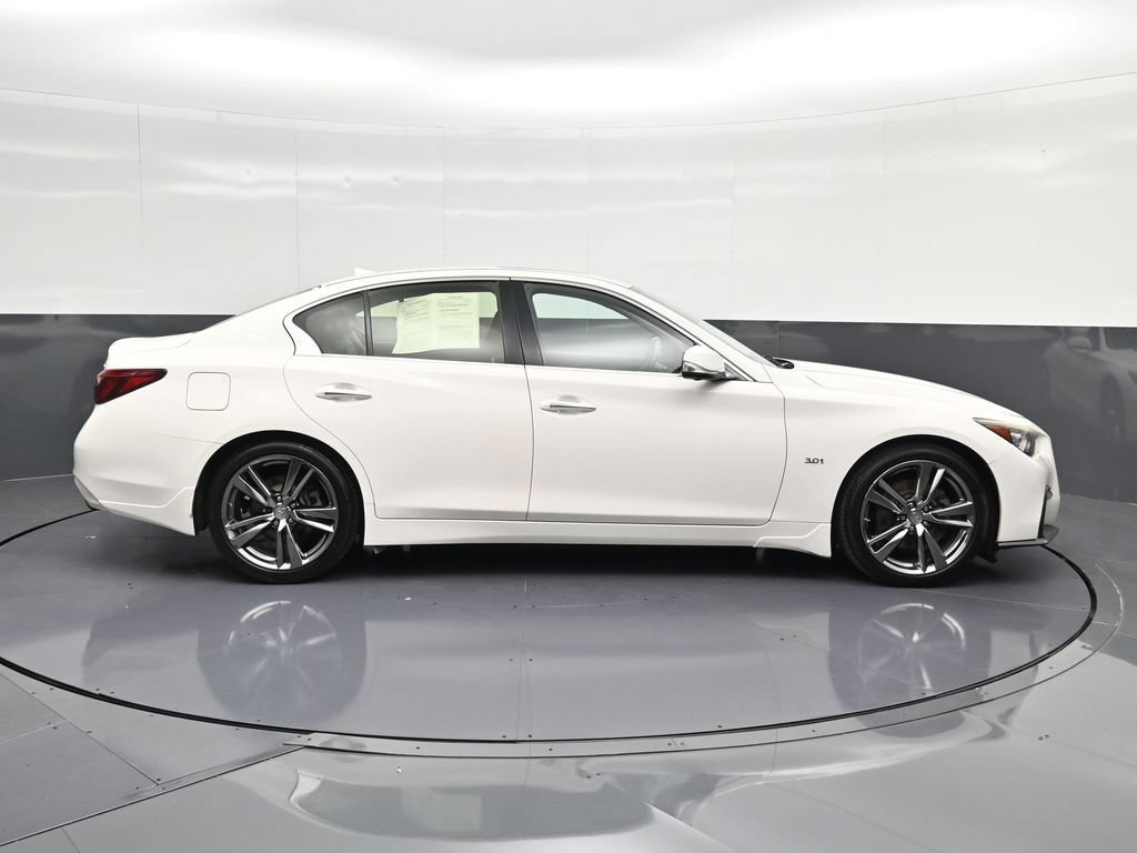 Used 2019 INFINITI Q50 Signature Edition w/ Cargo Package (L96) RWD image 4
