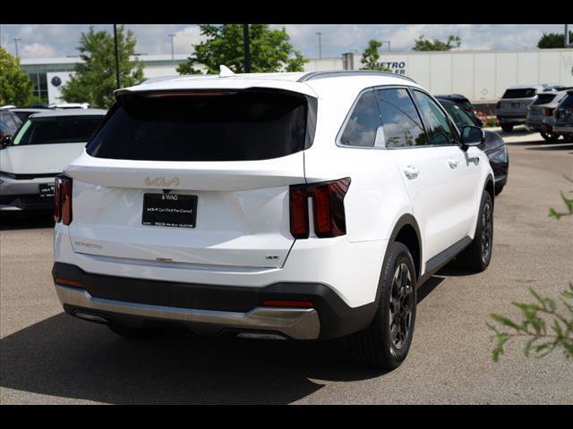 Used 2025 Kia Sorento S image 5