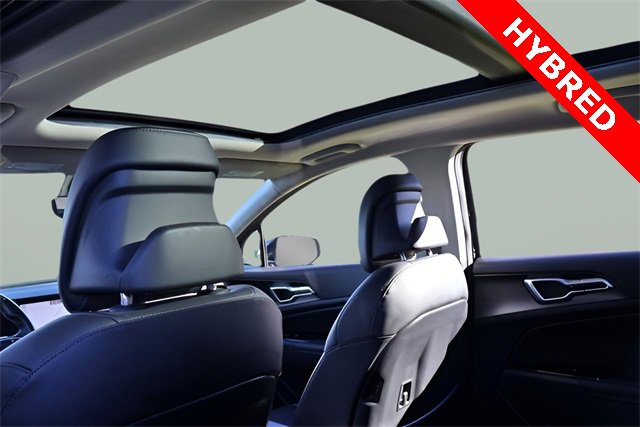 Used 2023 Kia Sportage EX w/ EX Premium Package image 16