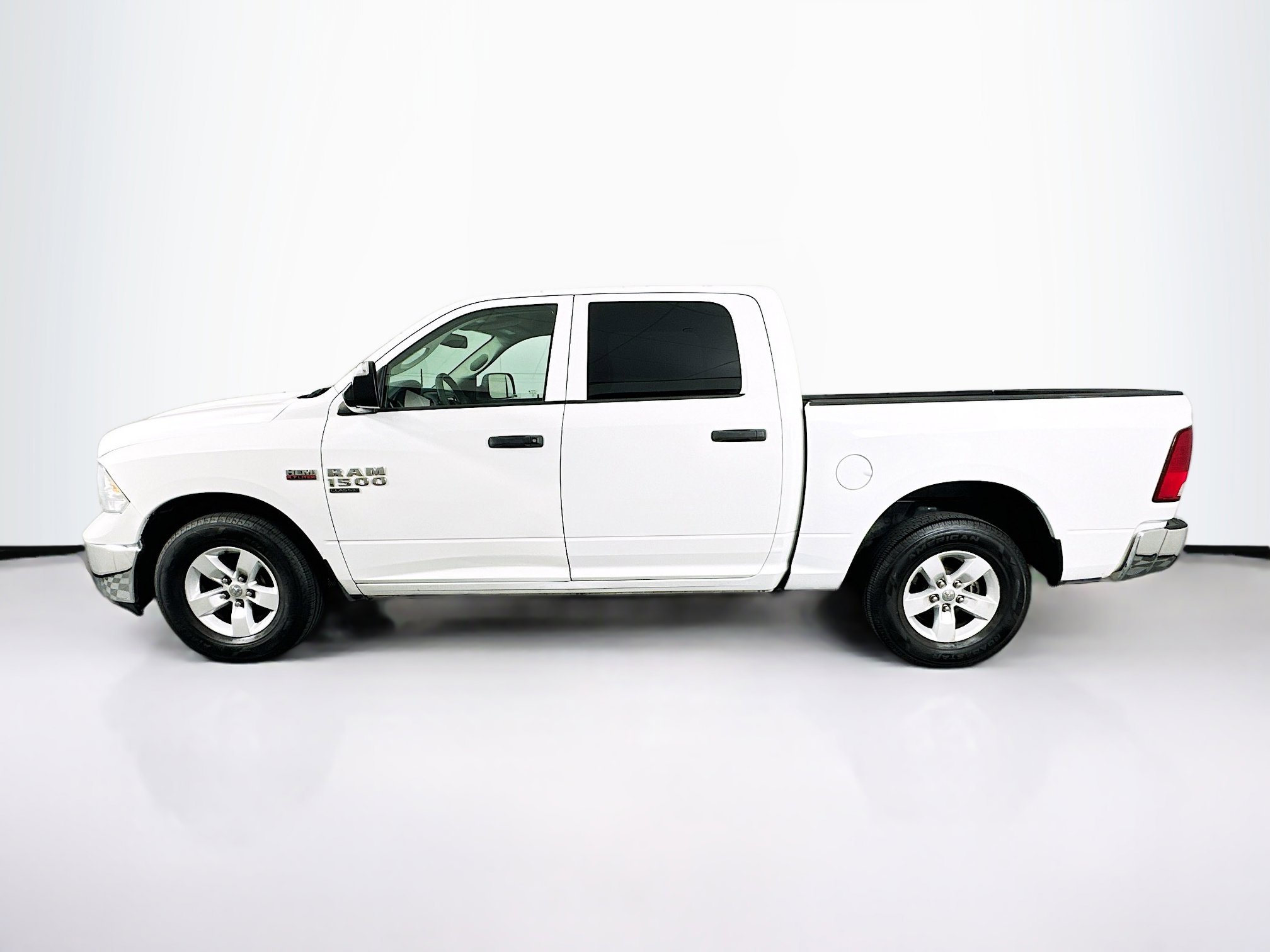Used 2019 RAM 1500 Tradesman w/ Popular Equipment Group RWD image 4