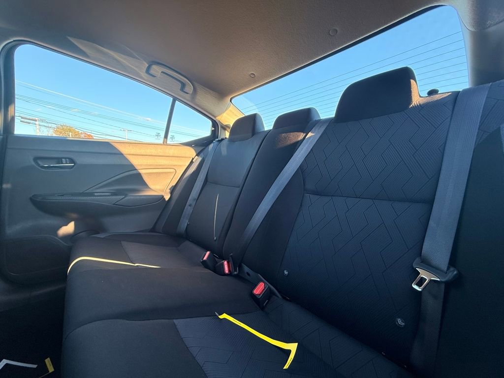 Used 2023 Nissan Versa SV FWD image 15