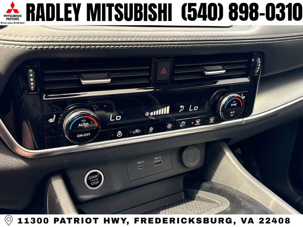 Used 2023 Nissan Rogue SV w/ SV Premium Package AWD/4WD image 10