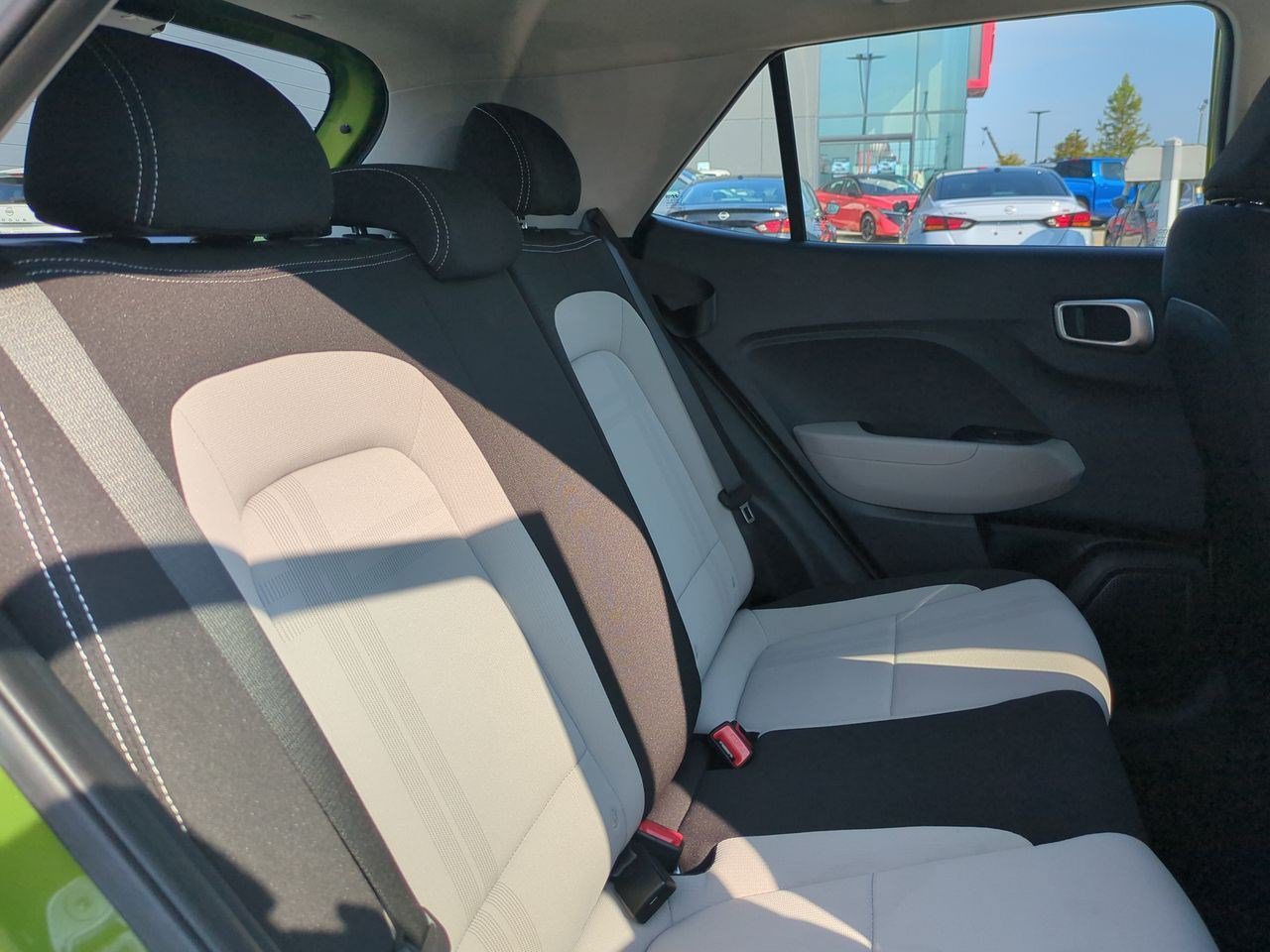 Used 2023 Hyundai Venue SEL FWD image 37