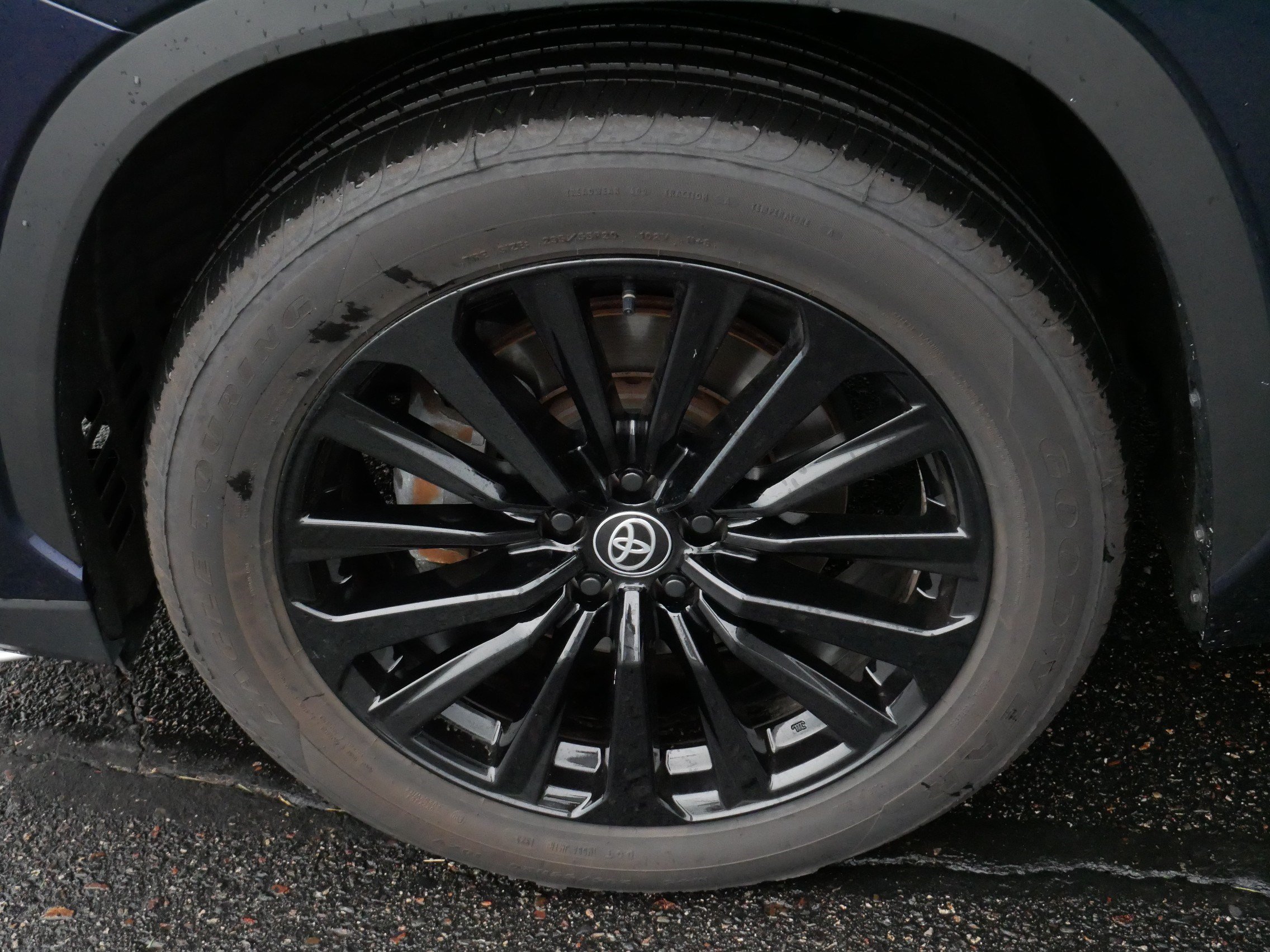 Certified 2025 Toyota Highlander XSE AWD/4WD image 15