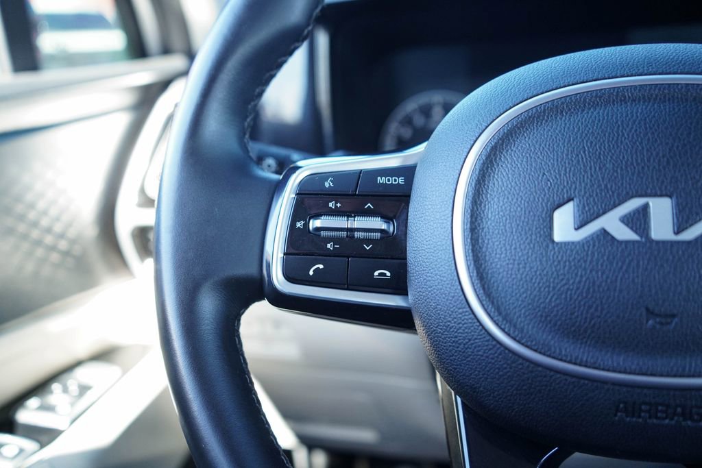 Used 2022 Kia Sorento SX image 24