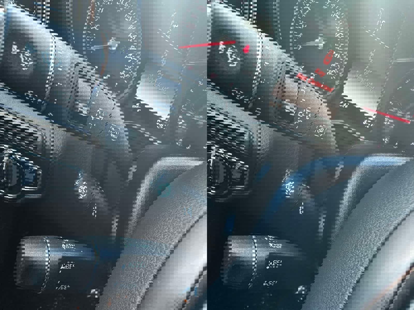 Used 2019 Mercedes-Benz GLC 300 4MATIC image 20