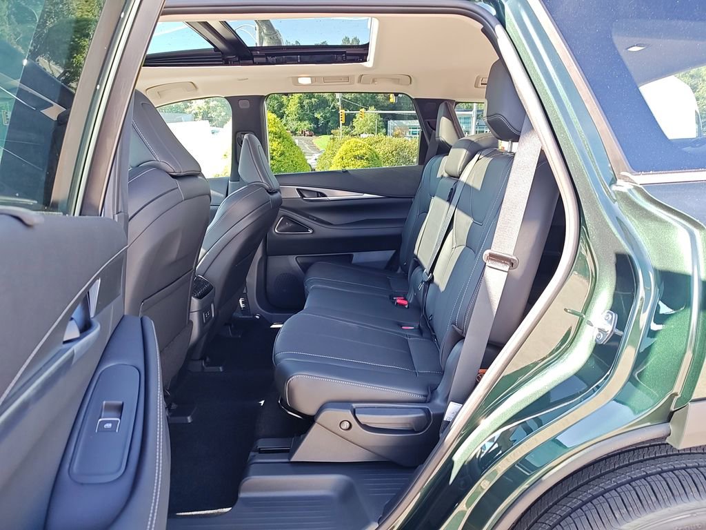 New 2026 INFINITI QX60 Luxe w/ Cargo Package image 10