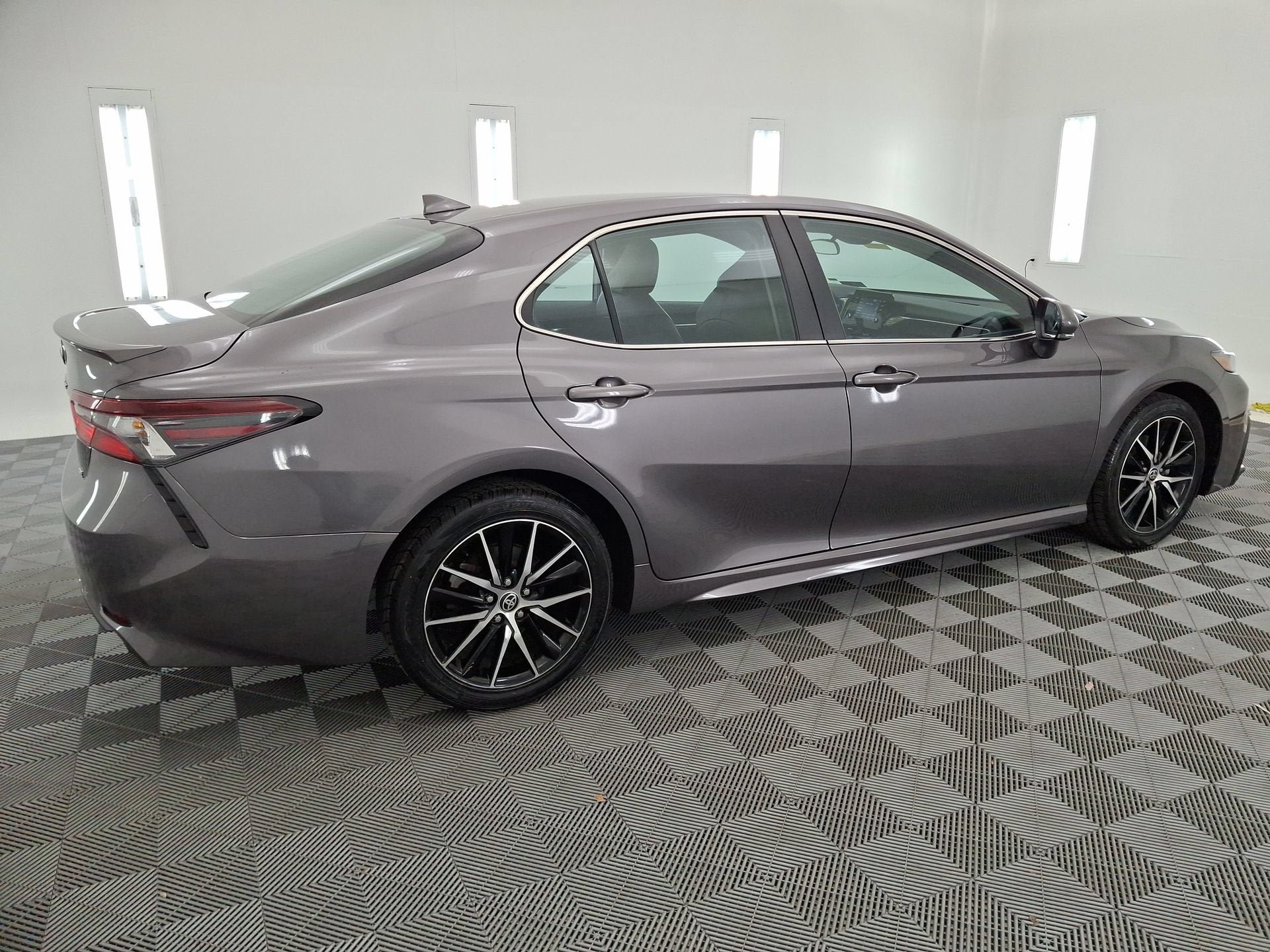 Certified 2023 Toyota Camry SE FWD image 25