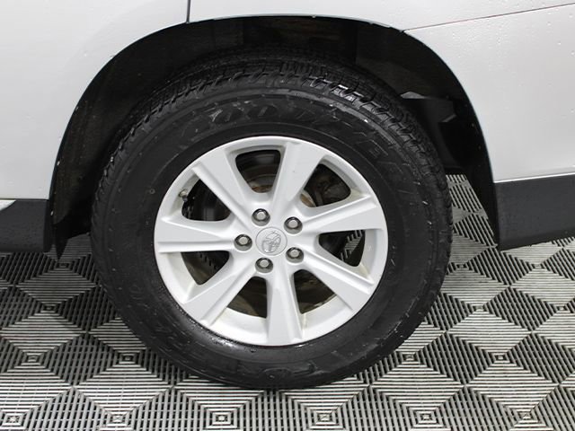 Used 2013 Toyota Highlander SE AWD/4WD image 17
