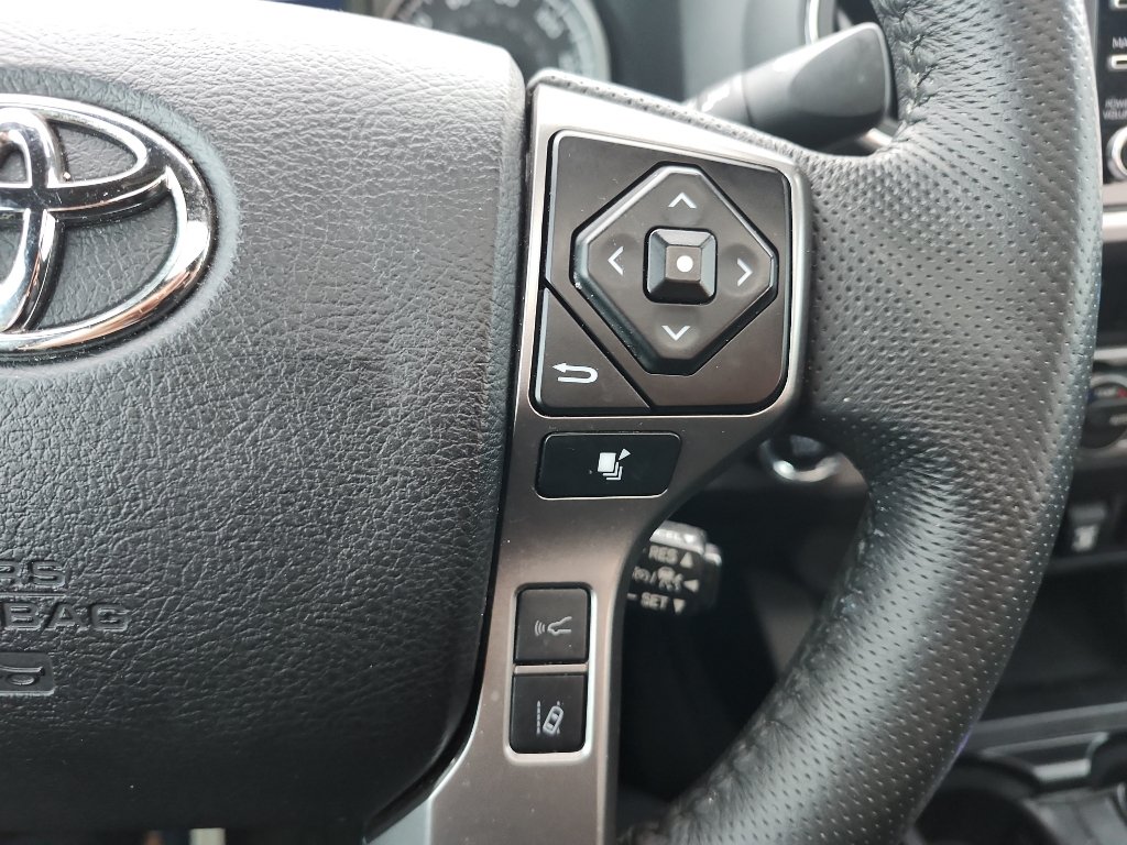 Used 2022 Toyota Tacoma Limited AWD/4WD image 24