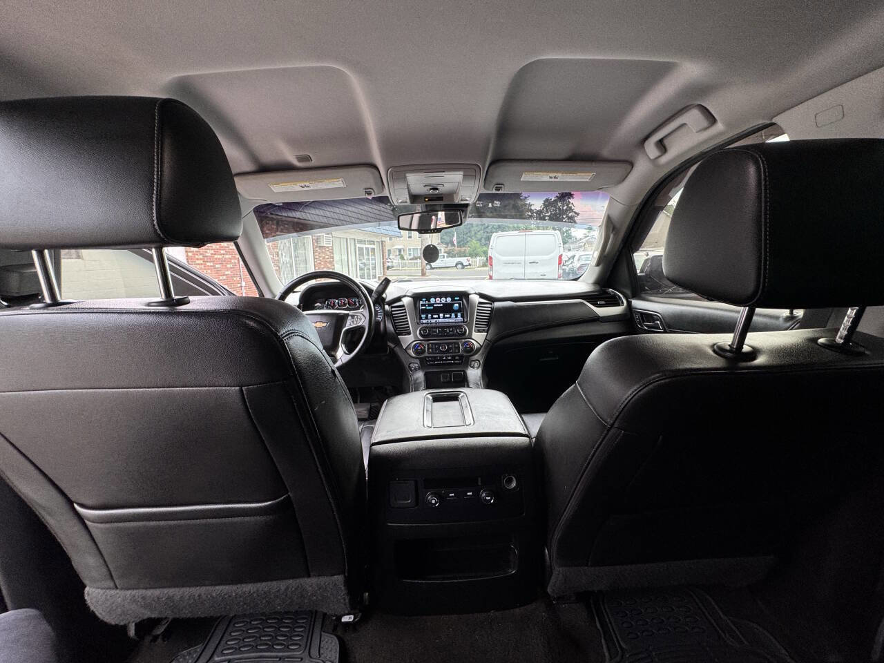 Used 2018 Chevrolet Suburban LT AWD/4WD image 35