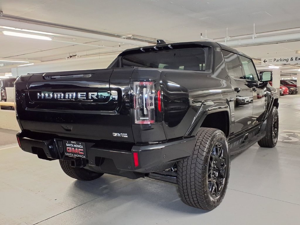 New 2026 GMC Hummer EV 4x4 Crew Cab w/ LPO, Storage Package image 7