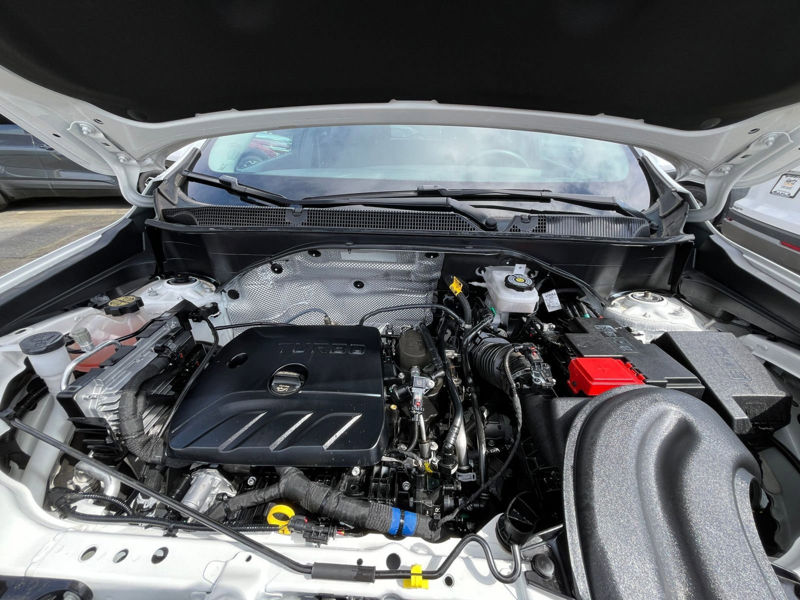 Used 2025 Buick Encore GX Preferred AWD/4WD image 33