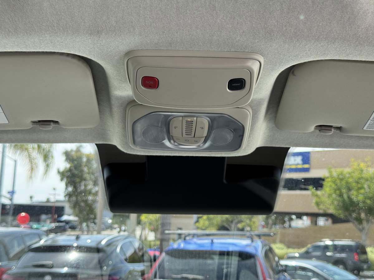 Used 2025 RAM ProMaster 2500 w/ Convenience Group FWD image 24