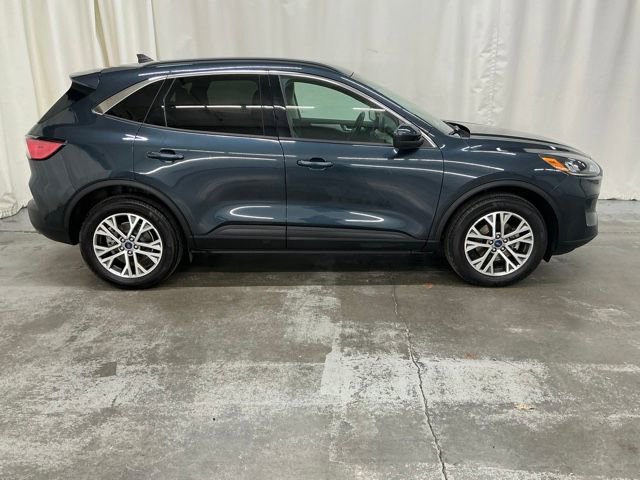 Used 2022 Ford Escape SEL image 2