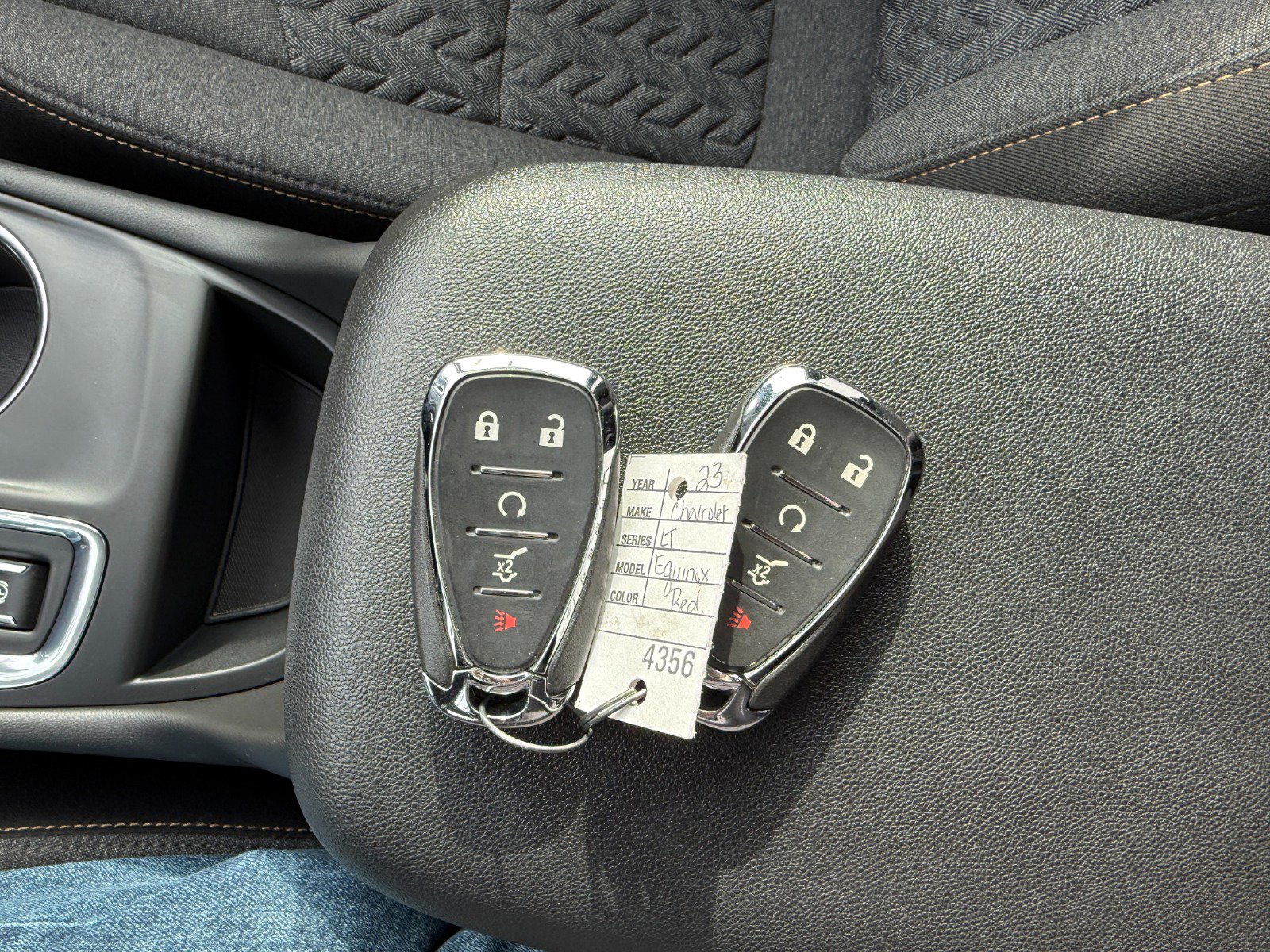 Used 2023 Chevrolet Equinox LT image 36