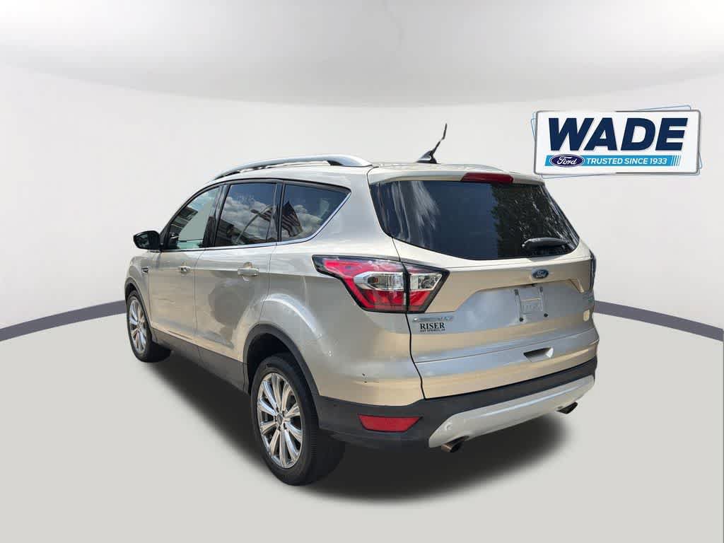 Used 2018 Ford Escape Titanium w/ Ford Safe & Smart Package FWD image 6