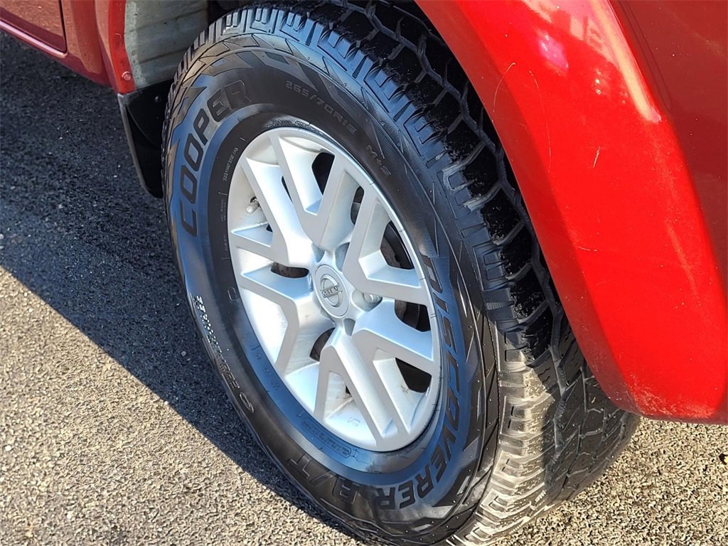 Used 2016 Nissan Frontier SV image 7