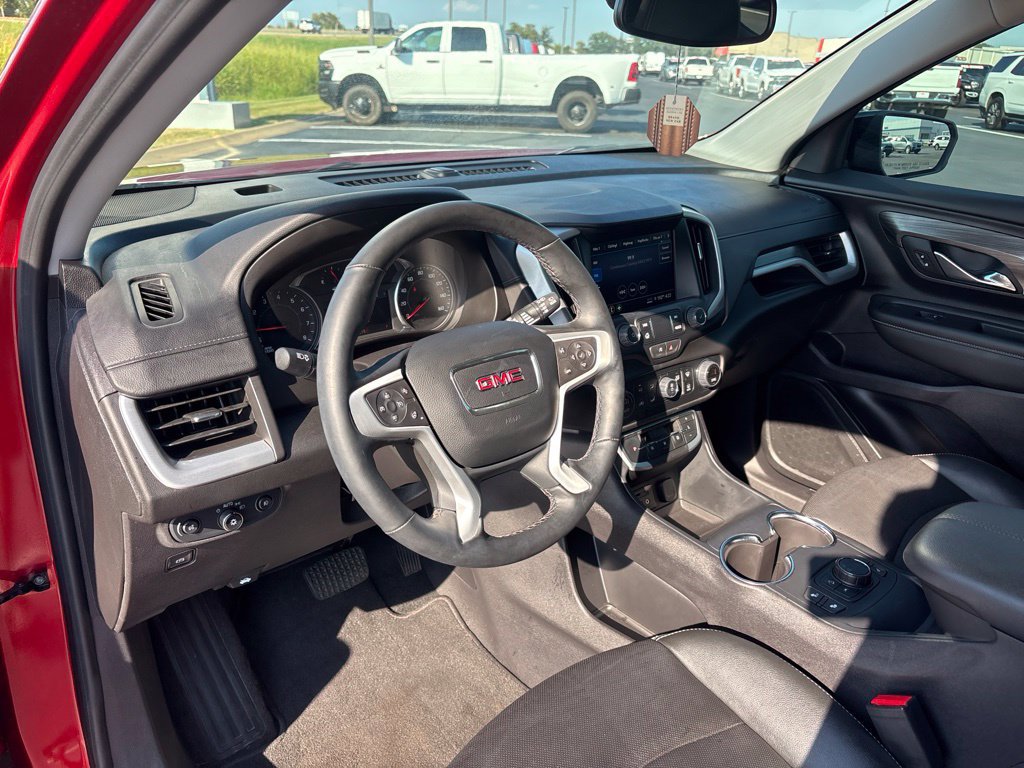 Used 2024 GMC Terrain SLT w/ Elevation Edition FWD image 12