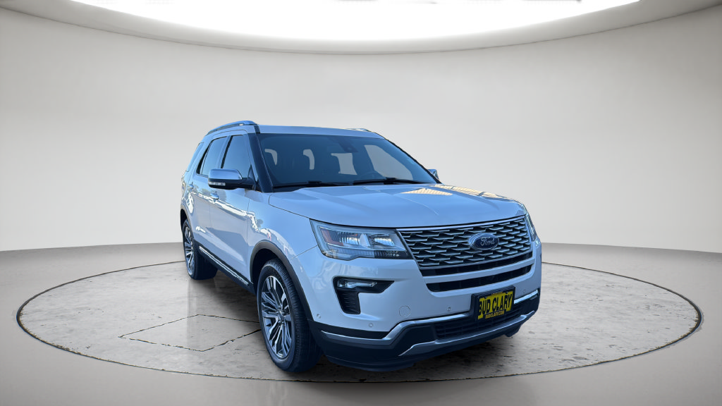 Used 2019 Ford Explorer Platinum AWD/4WD image 4