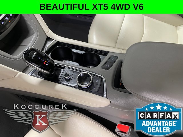 Used 2021 Cadillac XT5 Premium Luxury AWD/4WD image 17