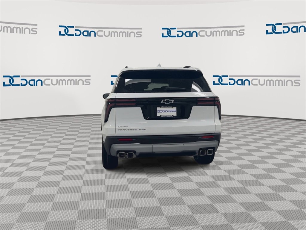 New 2026 Chevrolet Traverse LT w/ Driver Confidence Package image 7