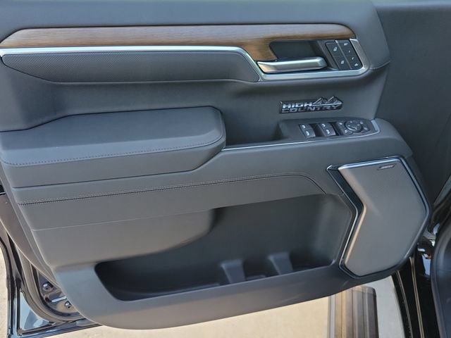 New 2026 Chevrolet Silverado 1500 High Country w/ Midnight Edition AWD/4WD image 9