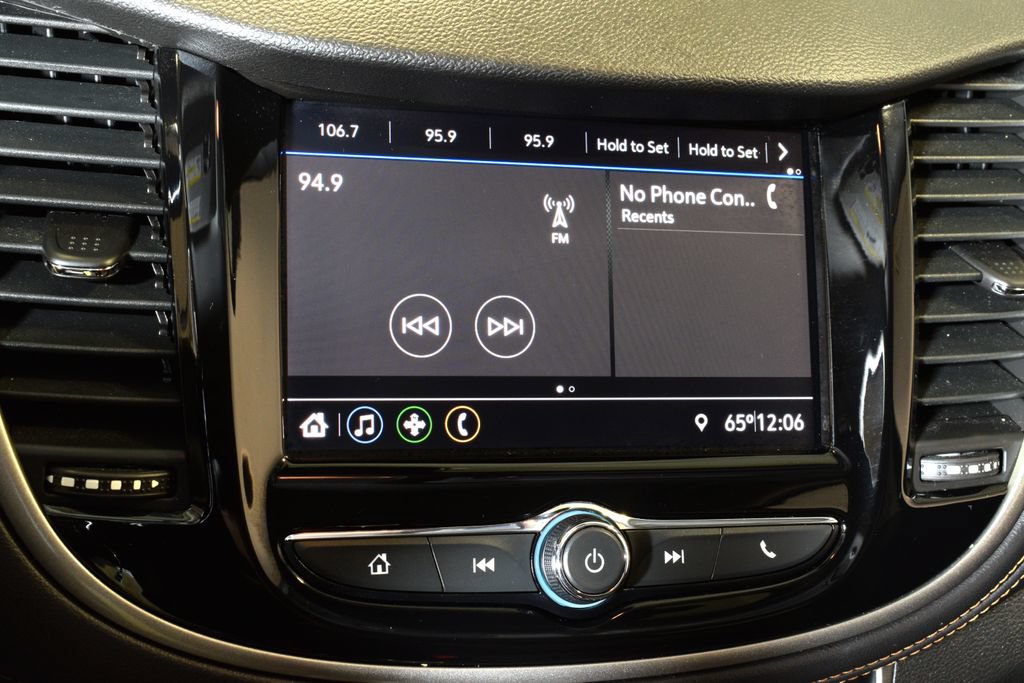 Used 2020 Chevrolet Trax LT FWD image 22